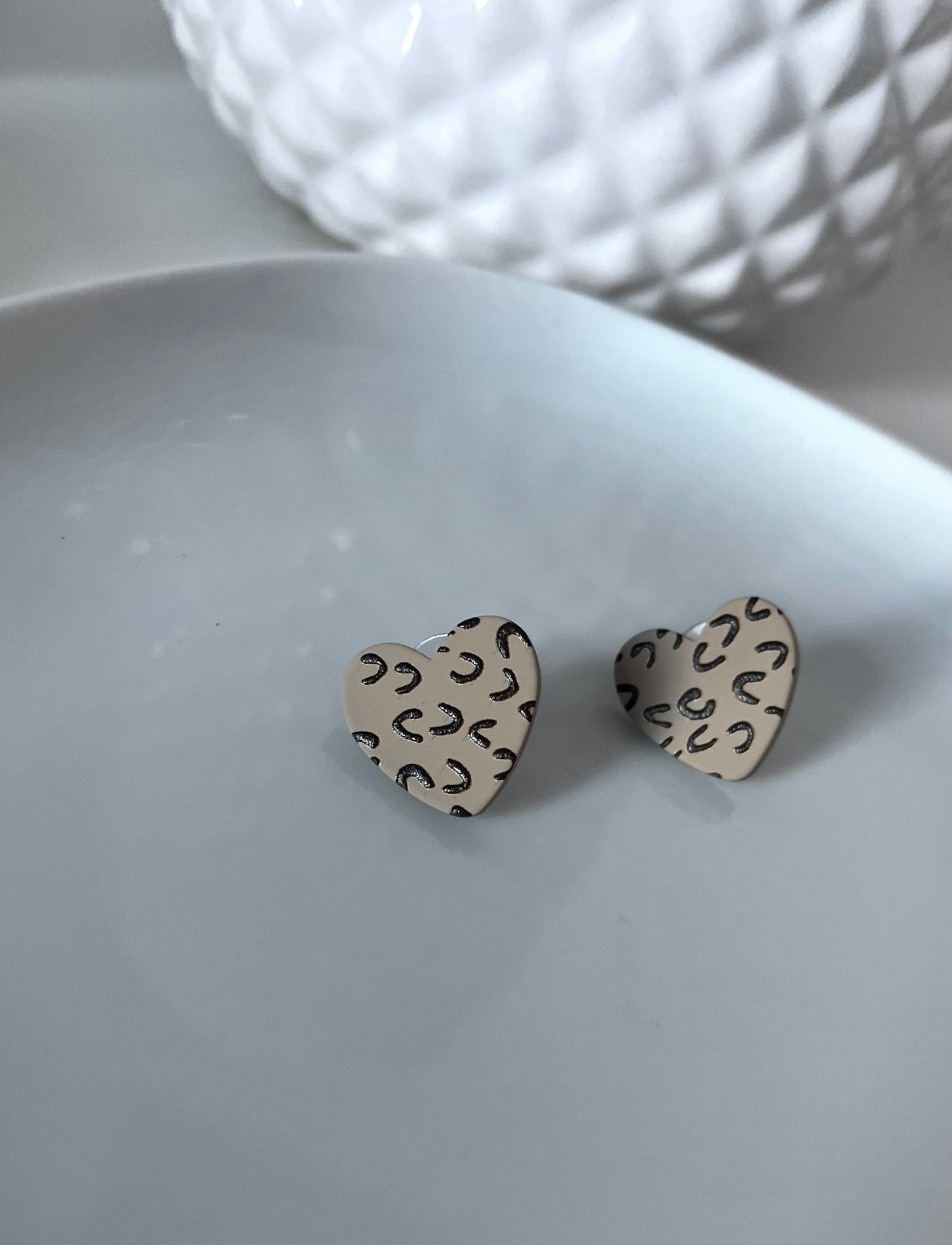 Clous d’oreilles LEONY