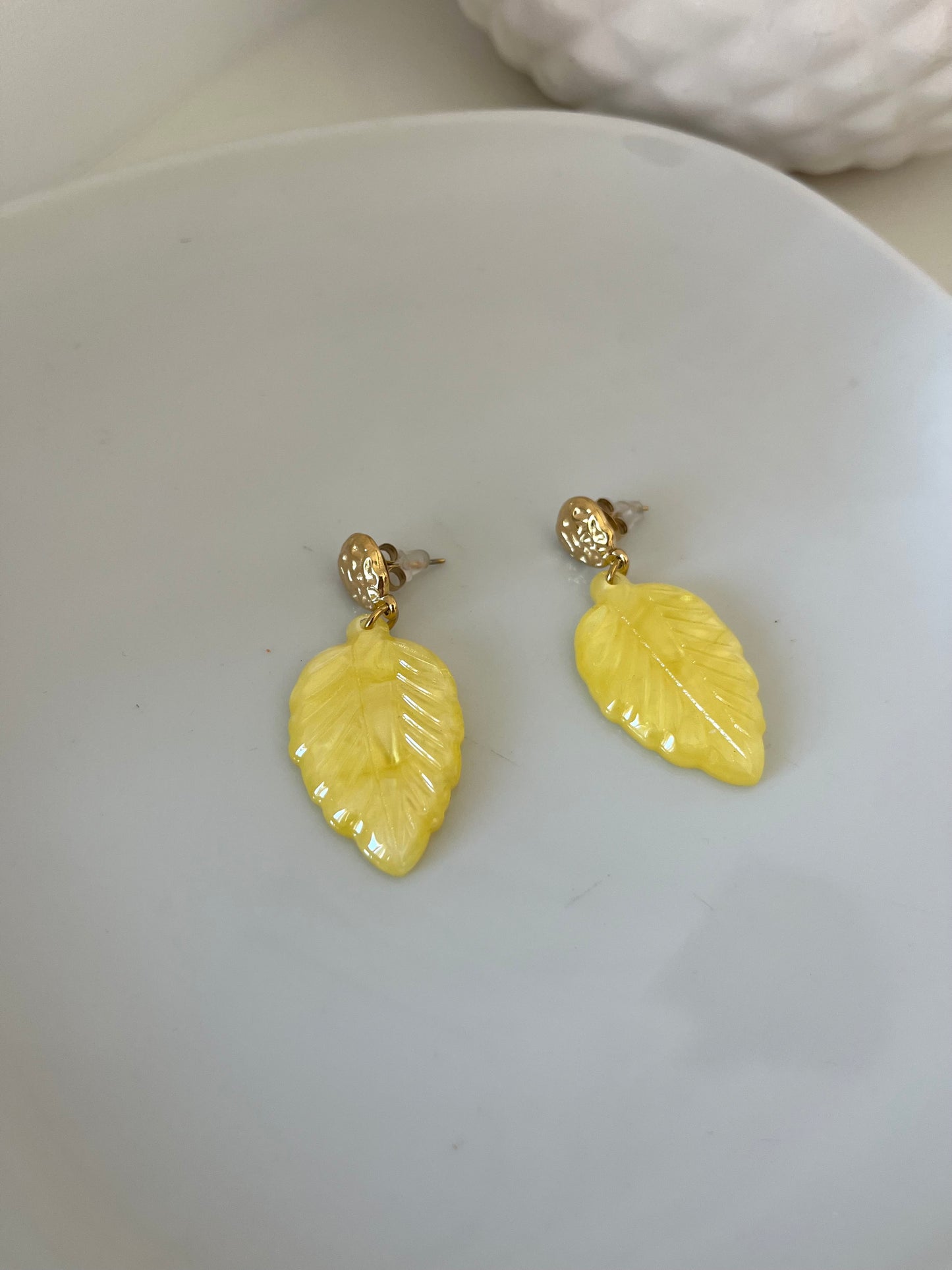 Boucles plumi jaunes