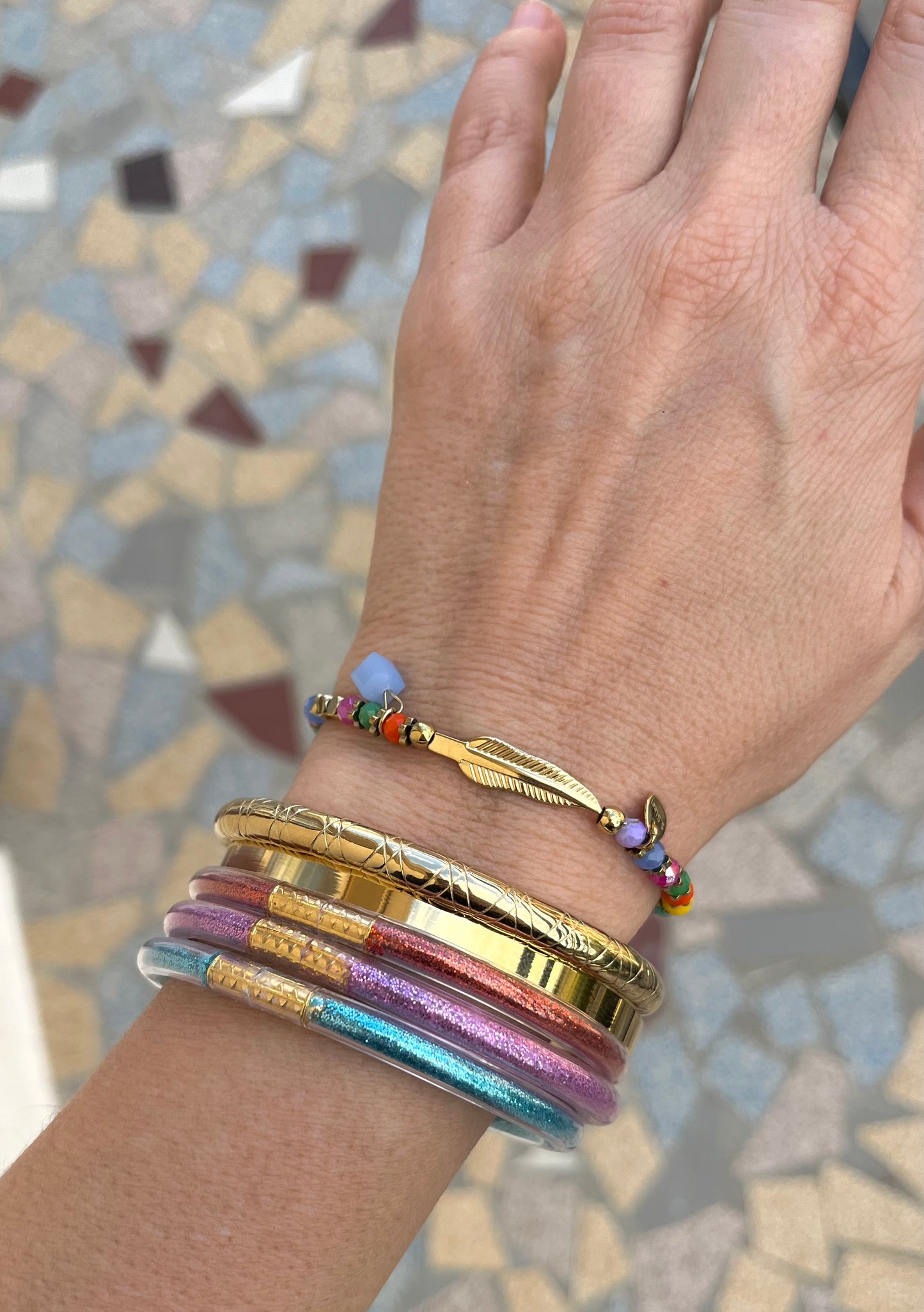Bracelet plume color